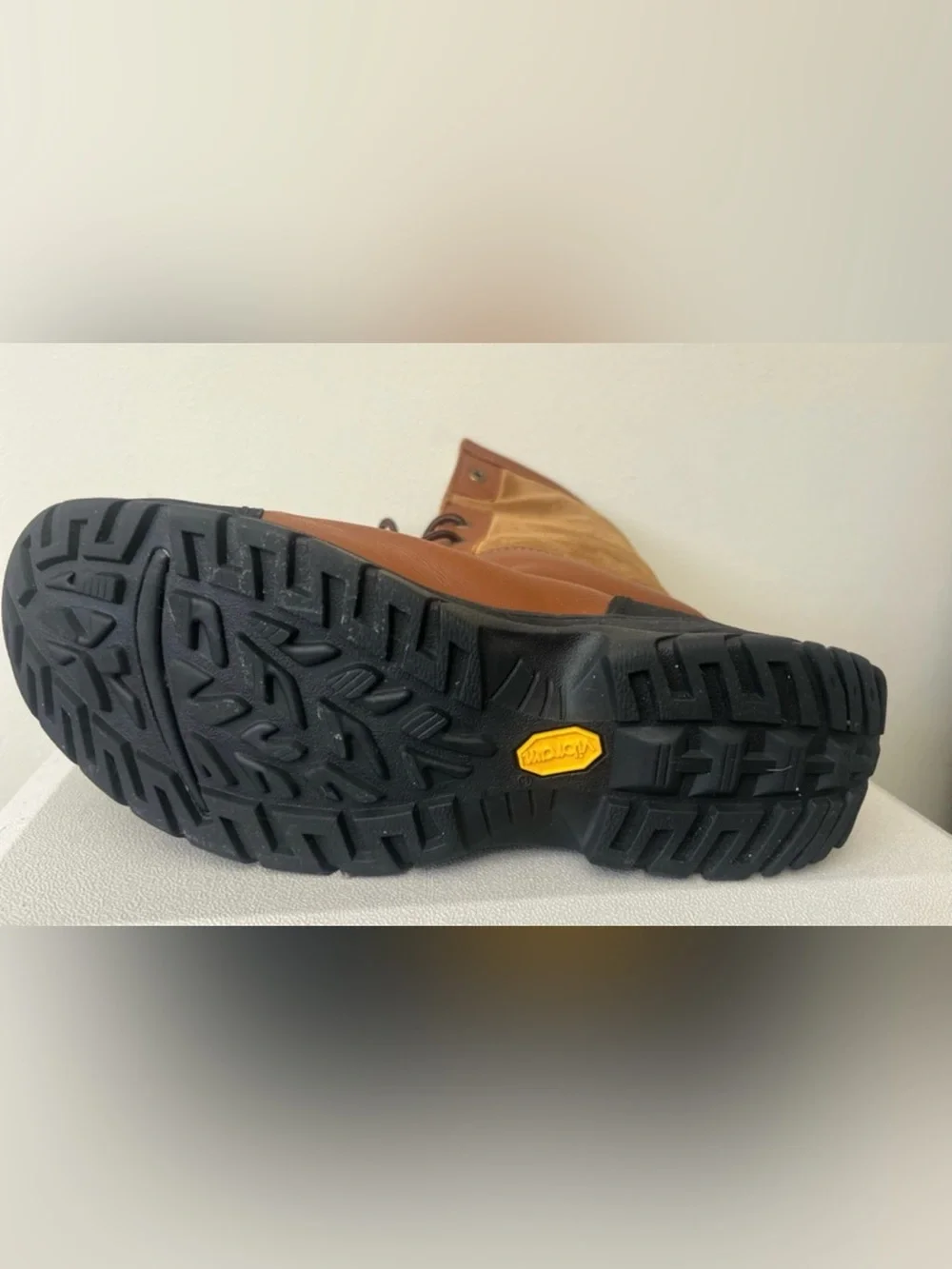 UGG Butte 5521 Men’s 8.5 Waterproof Leather Vibram Winter Snow Boots Brown
